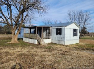 243 N Main St, Savanna, OK 74565