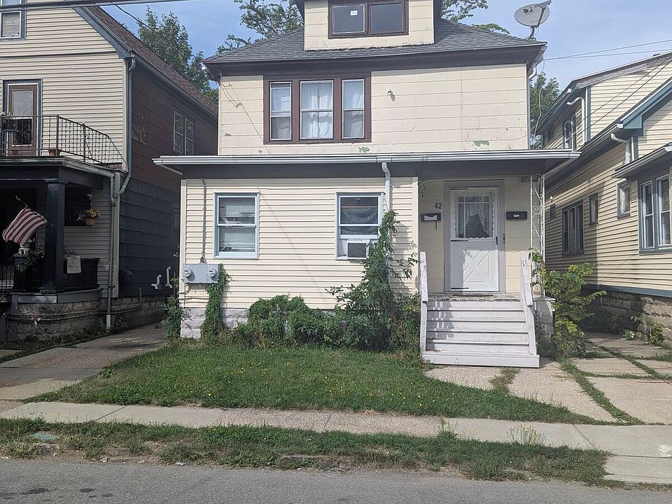 1st image of 42 Philadelphia St