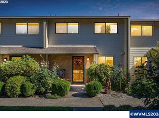 1100 N Meridian St APT 38, Newberg, OR 97132