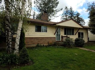 16366 SE Salmon St, Portland, OR 97233