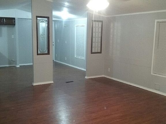 4th image of 202 Cypress Ln