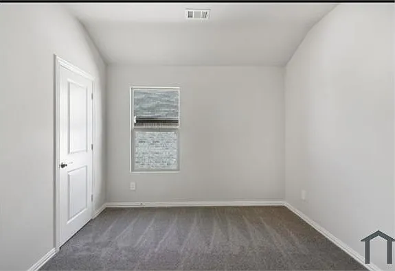 807 Easthill Dr — Photo 14