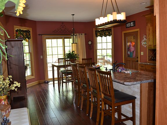 5th image of 16148 Carlinville Lake Rd