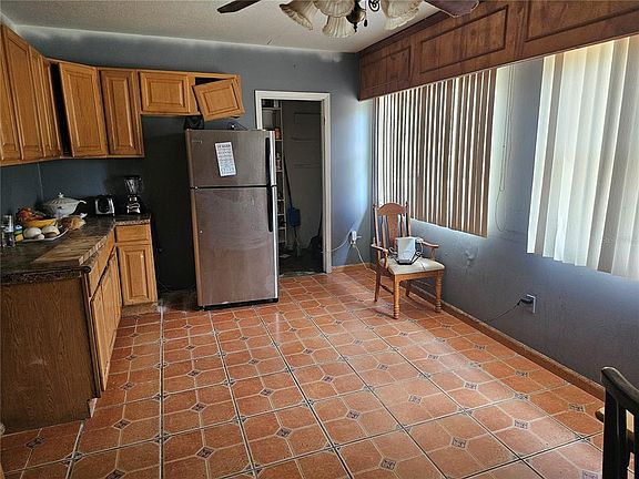 4th image of 44 W Summit St