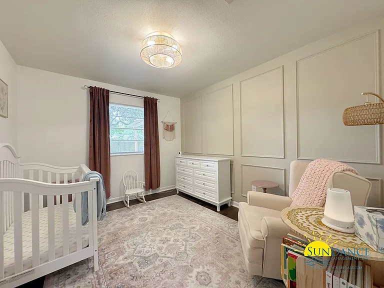 606 Camborne Ave NE — Photo 17