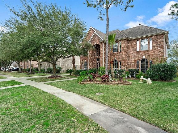 2nd image of 2350 Seamist Cir