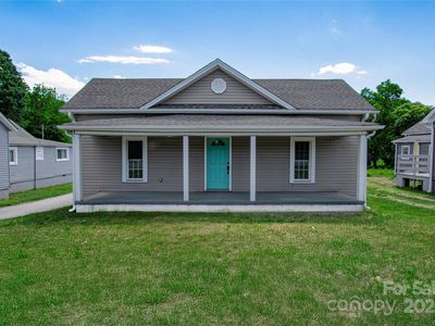 921 W 1st St, Lowell, NC, 28098
