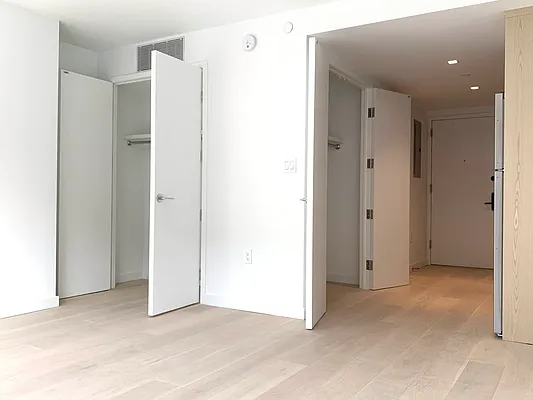 Rented by Brown Harris Stevens | media 4