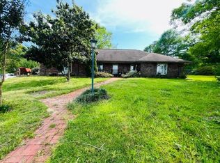 1043 Blue Ridge Ln, McComb, MS 39648