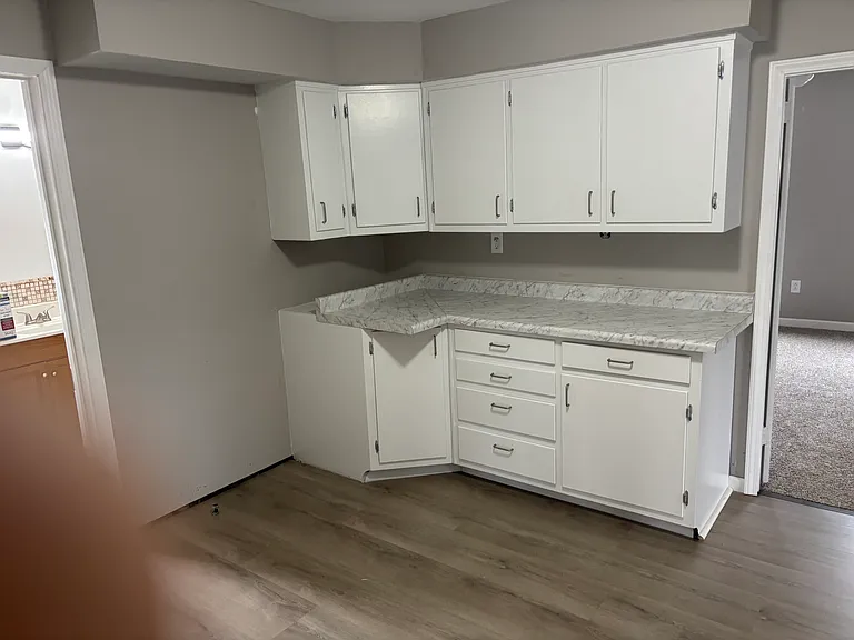 263 Koch St — Photo 8