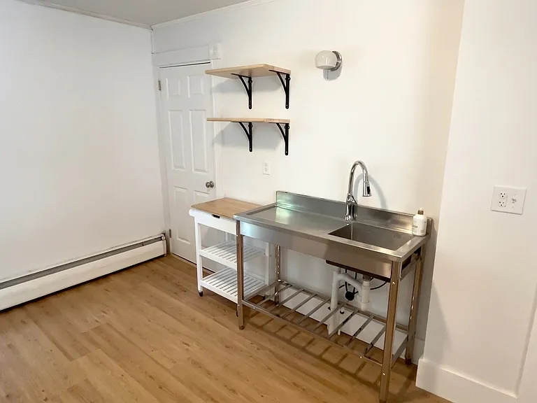 54 Bradbury St #1 — Photo 2