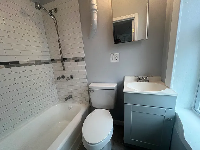 315 Market St #9 — Photo 9