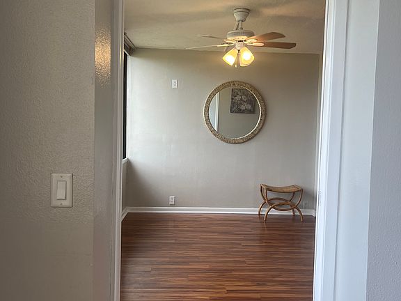 5th image of 2621 Cove Cay Dr Unit 402