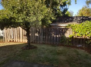 905 Filbert Ct, Newberg, OR 97132