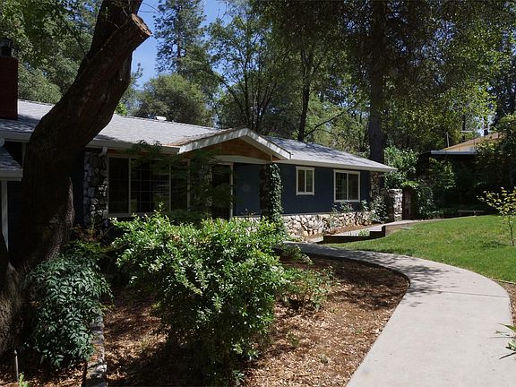 2nd image of 18868 Siesta Dr