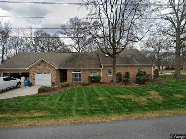 322 Patricia Ave, Harrisburg, NC 28075