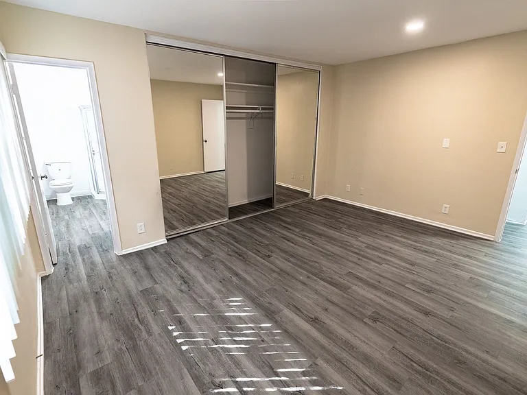 4950 Coldwater Canyon — Photo 14
