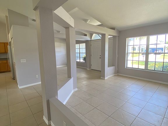 5th image of 961 SW Kappa Ave