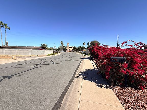 4th image of 3510 W Mercer Ln