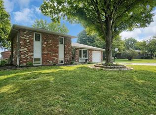 2 Heather Grn, Maryville, IL