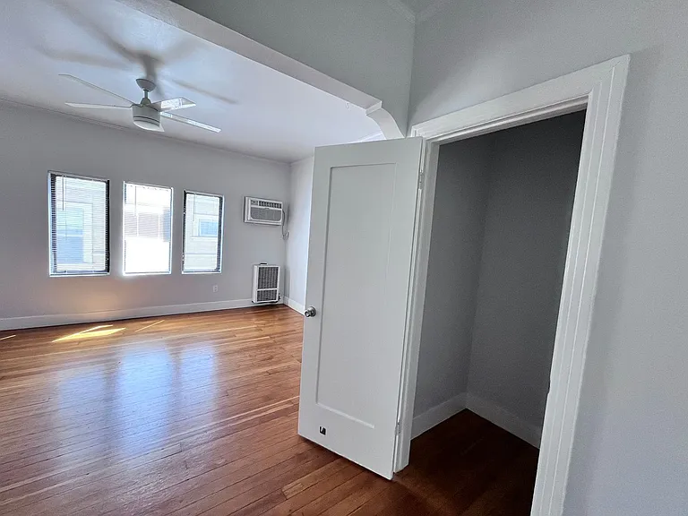 2050 Dracena Dr. — Photo 12