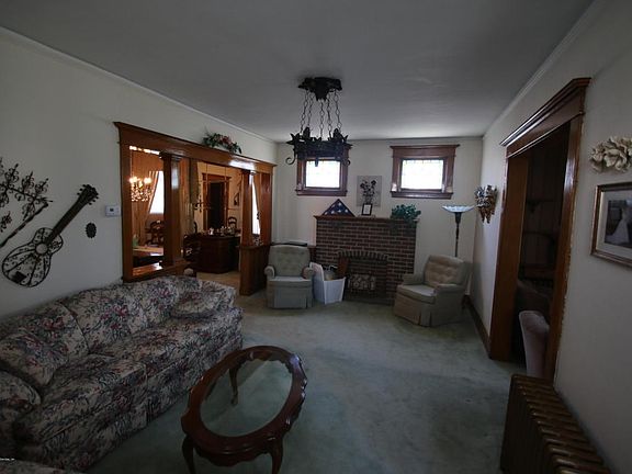 3rd image of 141 Livermore Ave