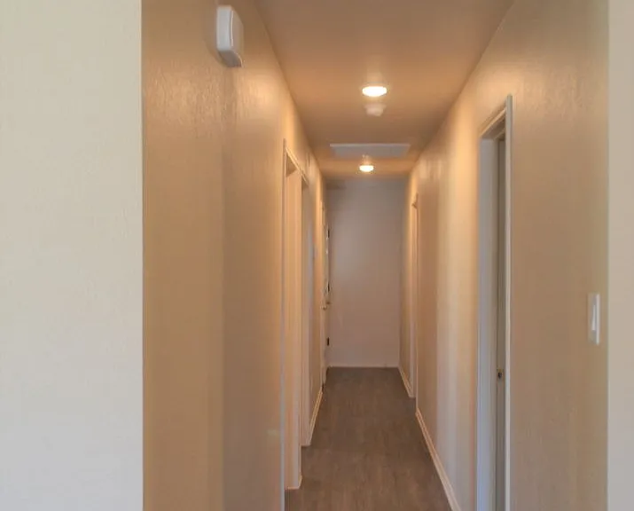 1713 Clovis Dr — Photo 8