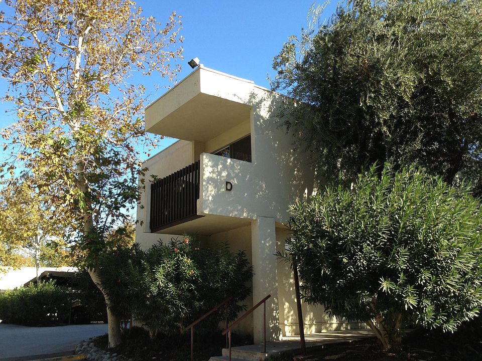 1st image of 23515 Lyons Ave Unit S4
