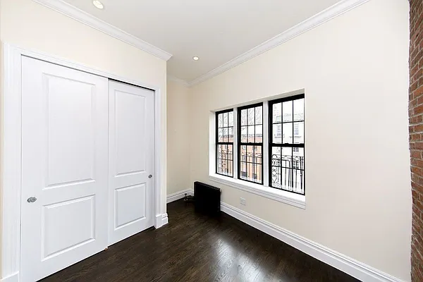 Rented by Avenues Real Estate | media 10