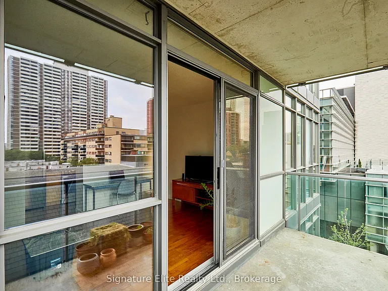 281 Mutual St #608 — Photo 10