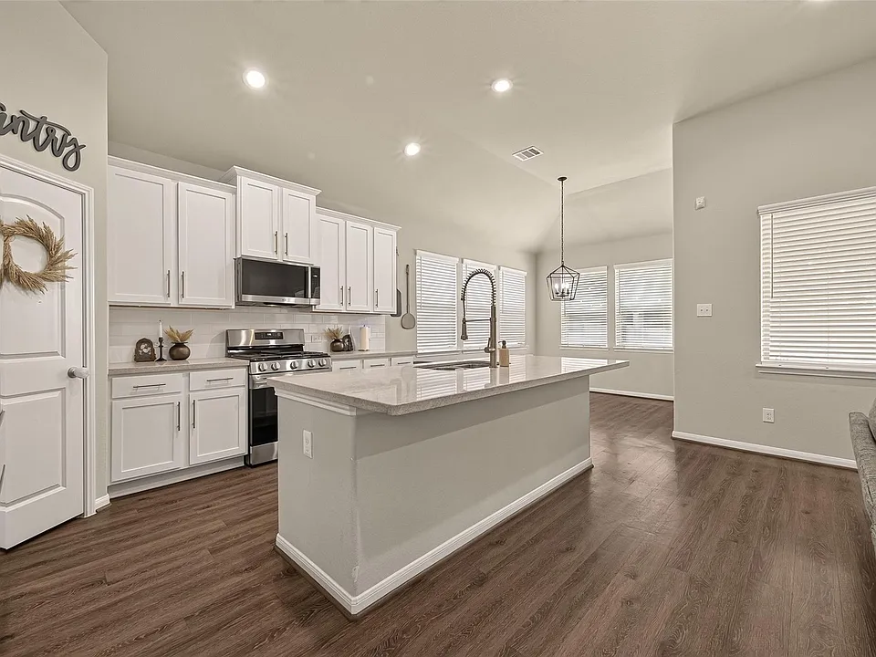 1665 Morgan Trail Dr