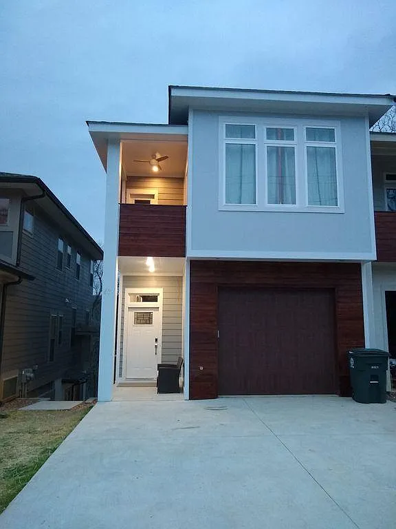 697 Ladd Ave — Photo 3