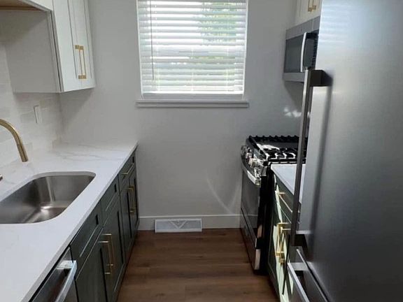 3rd image of 8023 Saltsburg Rd #8023C