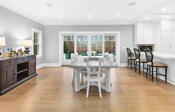5th image of 103 Oneck Ln