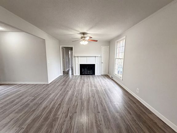 2nd image of 435 Victory Rd