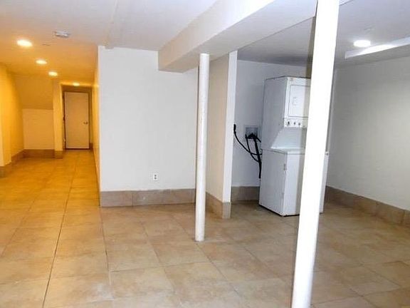 2nd image of 950 Nostrand Ave