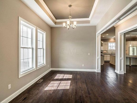 3rd image of 6758 Enfield Ct