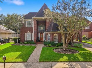 402 Lakeside Blvd, Sugar Land, TX 77478