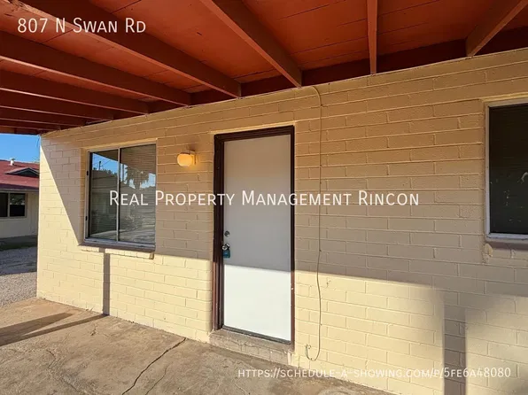 807 N Swan Rd, Tucson, AZ 85711