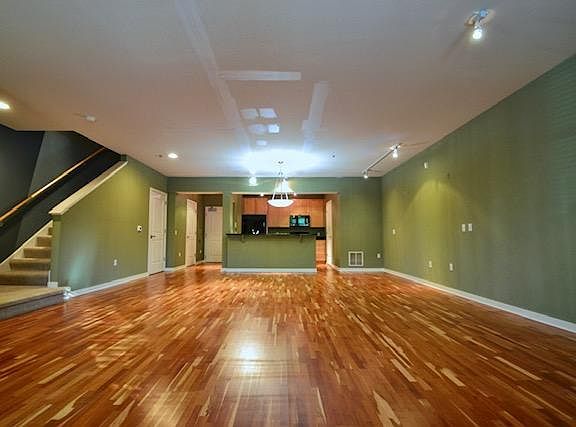 3rd image of 232 8th St E #232