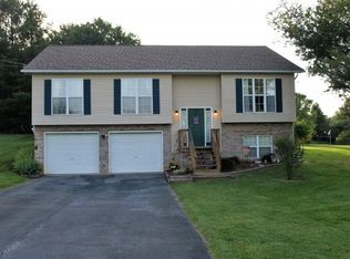 4 Chaucer Ct, Gray, TN 37615