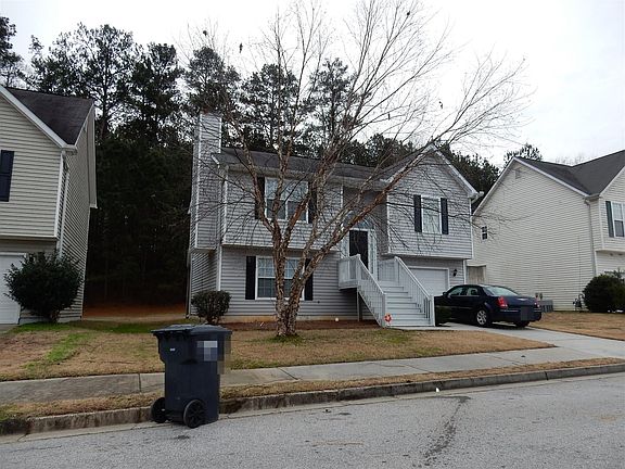 3rd image of 215 Buffington Dr