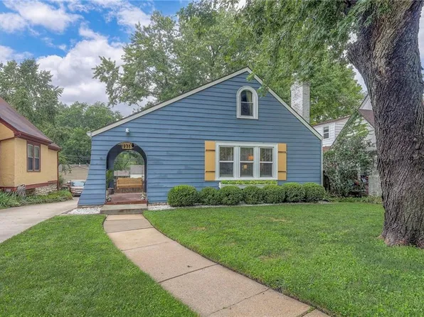 7518 Madison Ave, Kansas City, MO 64114