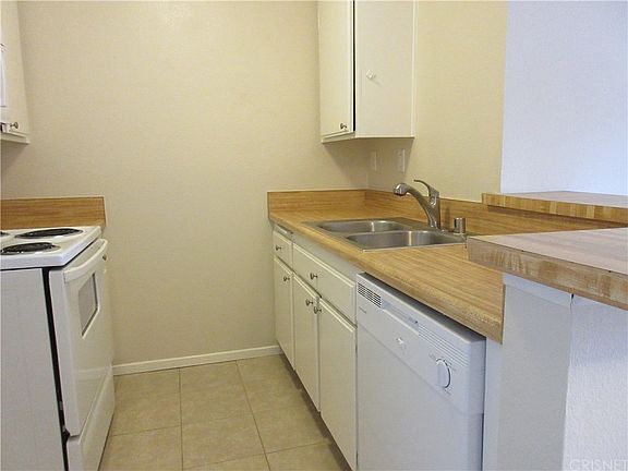 2nd image of 21800 Schoenborn St Unit 252