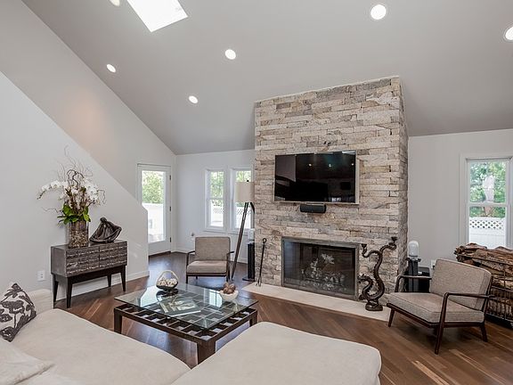 Floor to ceiling fireplace