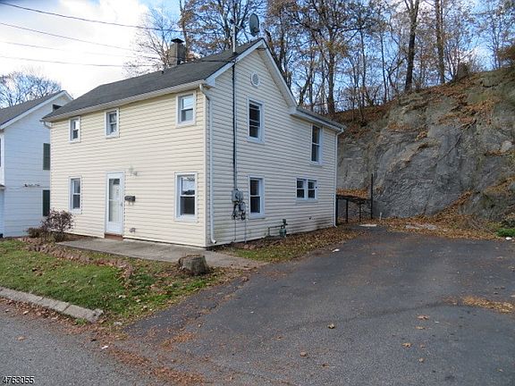 2nd image of 27 Harrison St
