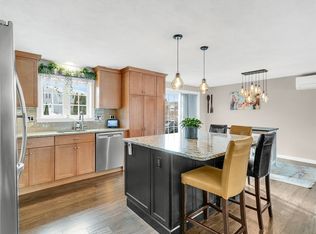 11 Jennifer Ln, Peabody, MA 01960