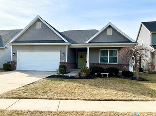 8901 Red Hawk Ct, Sylvania, OH 43560