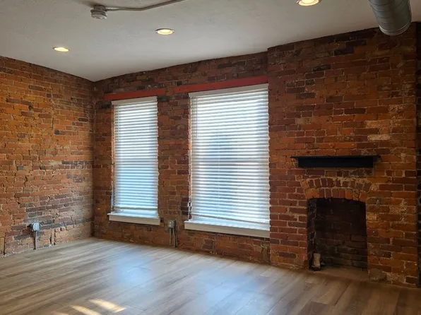 978 N High St APT B, Columbus, OH 43201
