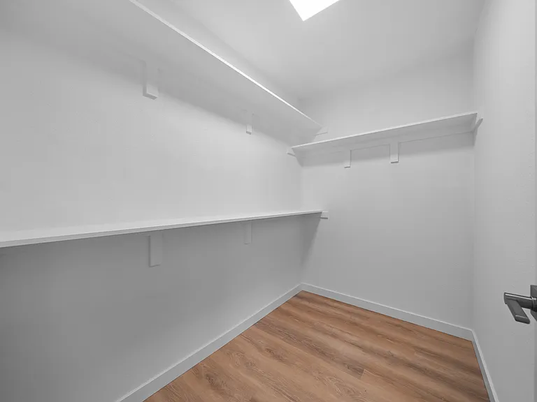261 Hillcrest Dr #B — Photo 27